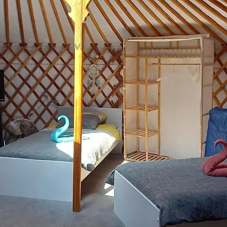 Luxury tent Yourte Au Calme Avec Piscine Carbuccia